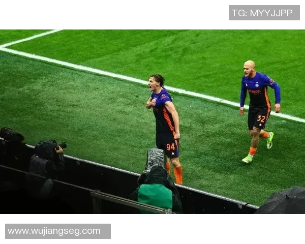 意甲赛场惊现冷门波尔图大胜莱比锡引发全场热议